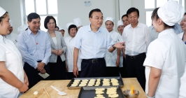 李克强开的这个会，给2000多所技工院校带去好消息